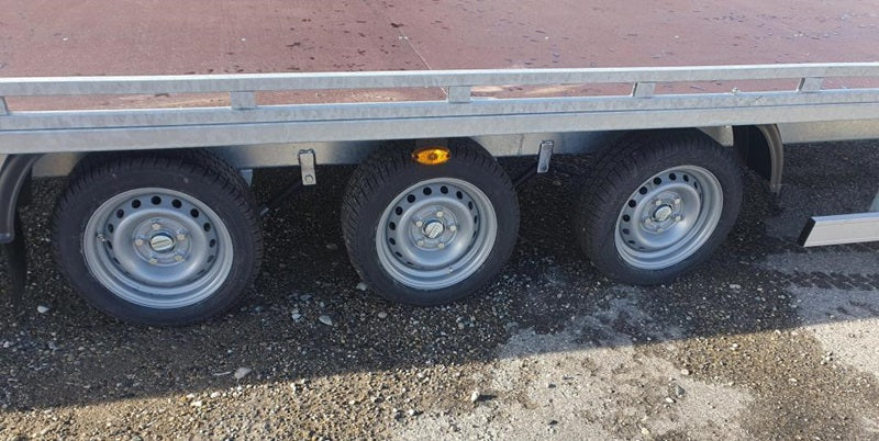 Feste Plattform + Boro ATLAS Rampen 6m x 2m 3500KG 3 Achsen