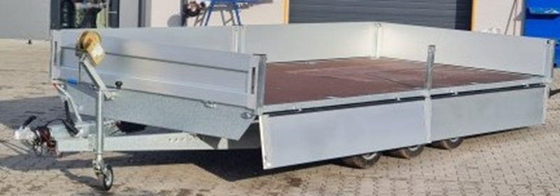 Pritsche Boss 600 x 200 cm 3500 KG + Rampen + Stützen