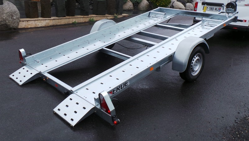 Einachsiger Autotransporter 1300kg