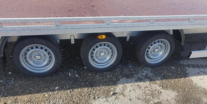 Feste Plattform + Boro ATLAS Rampen 6m x 2m 3500KG 3 Achsen