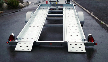 Einachsiger Autotransporter 1300kg